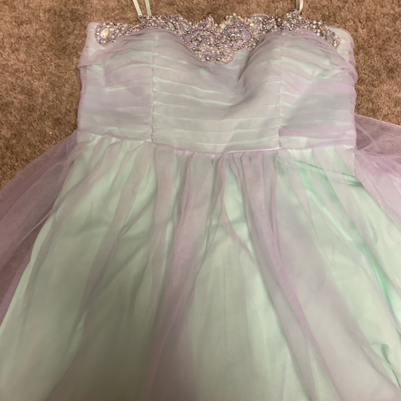 Pastel colored short formal dress - Picture 9 of 12